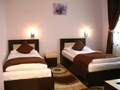Hostal Sun House