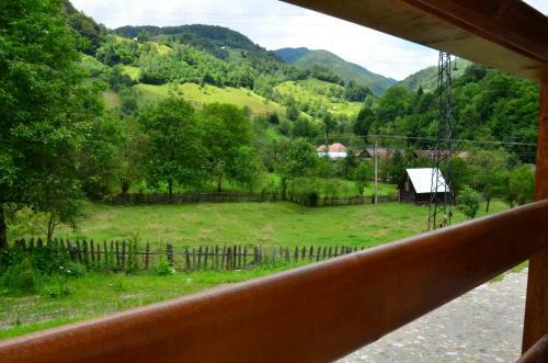 Hostal Pensiunea Valea Pinului