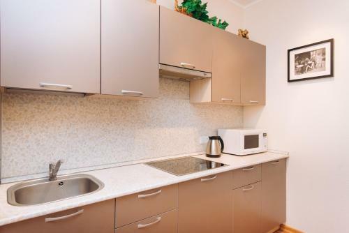 Apartment Near Greenwich Center