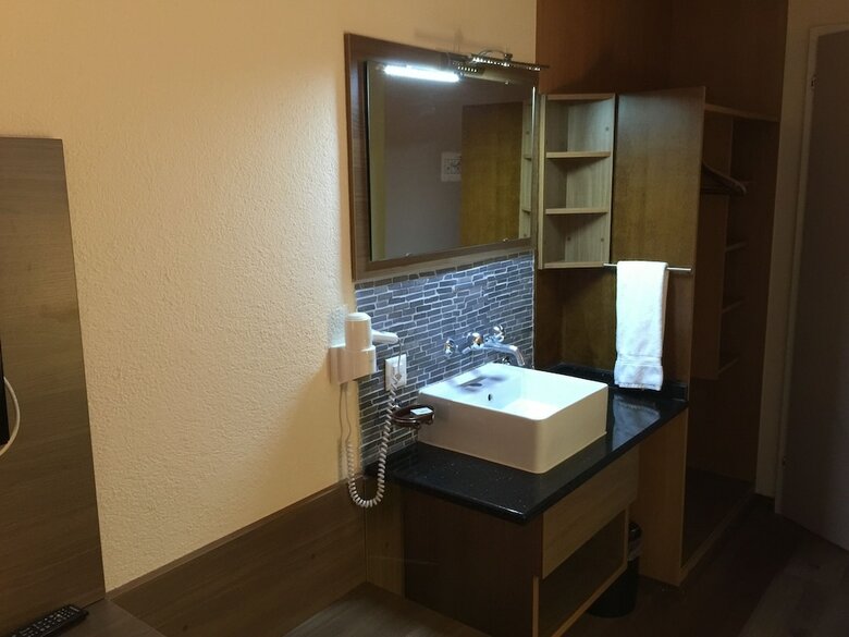Zys Hotel