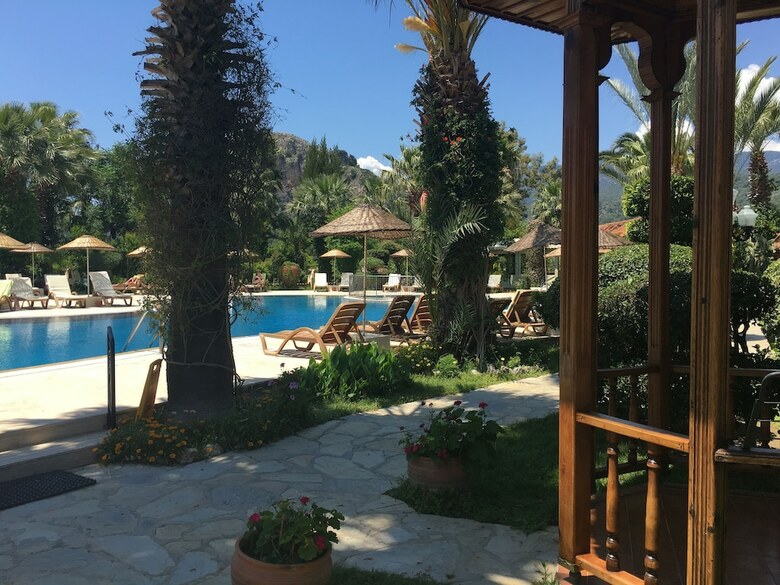 Asur Hotel & Aparts & Villas