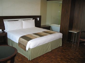 L'hotel Nina Et Convention Centre