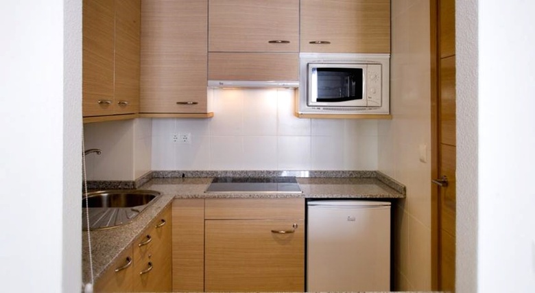 Aparthotel Compostela Suites