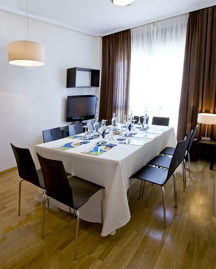 Aparthotel Compostela Suites
