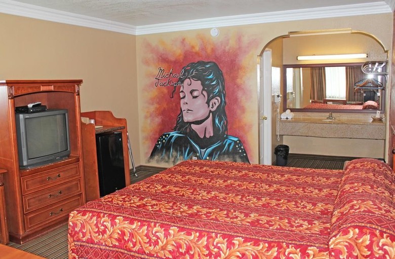 Hotel Hollywood Inn Express North