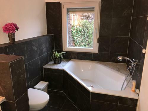 Apartamento A&s Ferienwohnungen Bonnerstr. 62