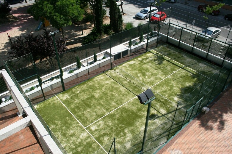 Hotel Tach Madrid Airport