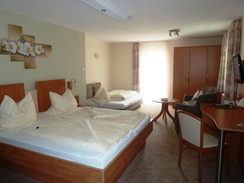 Hostal Pension Haus Waldfrieden