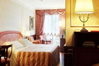 Hotel Grand Dino
