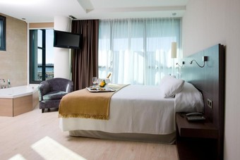 Hotel NH Gijon