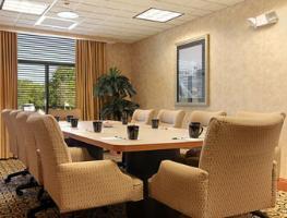 Hotel Wingate Inn & Suites
