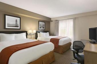 Hotel Travelodge Suites By Wyndham Moncton