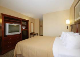 Hotel Quality Inn & Suites