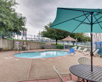 Hotel Quality Inn & Suites (grand Praire)