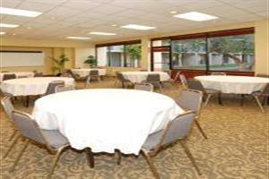 Hotel Quality Inn & Suites