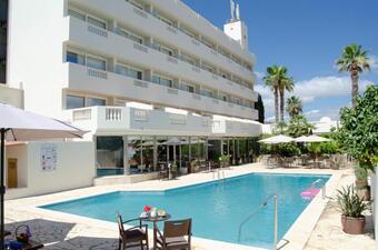 Hotel Moon Dreams Paraiso - Adults Recommended