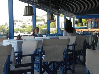 Hostal Themis Hotel