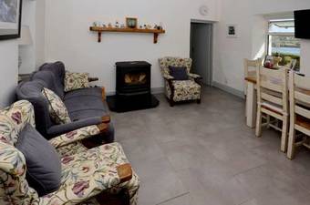Cottage 176 - Roundstone