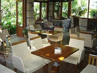 Poledas Apartments