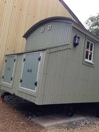 Agroturismo Posh Huts Farmstay