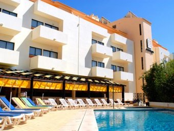 Aparthotel Olhos Dagua