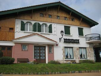 Hotel Gurutzeberri
