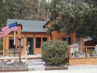 Trails End Cabins & Motel