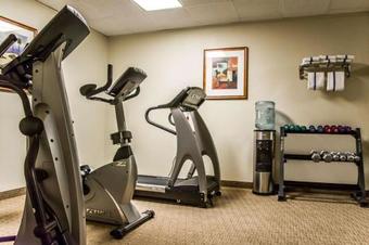 Hotel Quality Inn And Suites Golf Resort