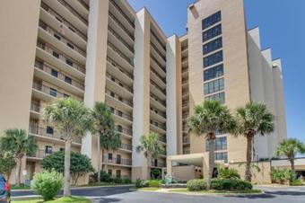 Apartamento Navarre Towers Condos