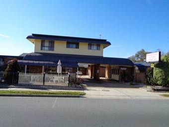 Hotel Parkway Motel