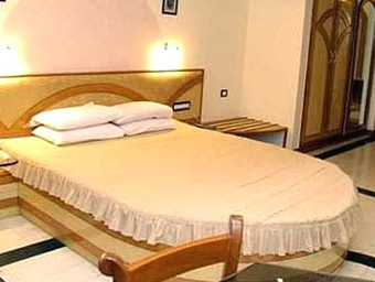 Hotel Lords Plaza