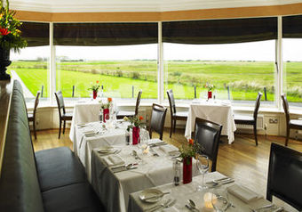 Hotel Troon Marine