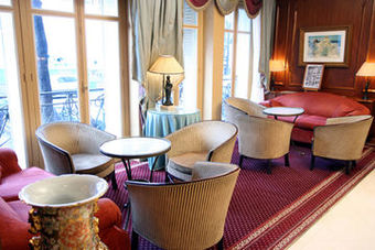 Hotel Elysees Ceramic