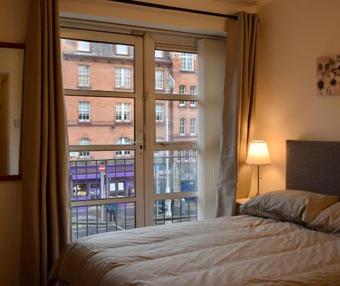 2 Bedroom Apartment In Dublin Sleeps 4