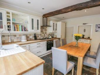 Tree Top Cottage, Ripon