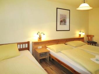 Haus Bergfried 150s