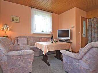 Cozy Holiday Home In Grossbreitenbach Near Schwarza Valley
