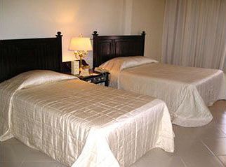 Hotel Pryce Plaza