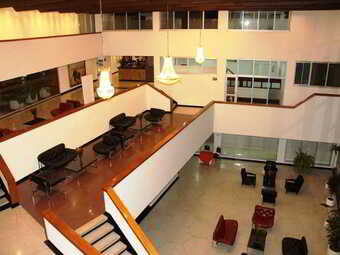 Hotel Hunza Y Centro De Convenciones