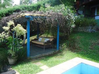 Hostal Pousada Vale Das Flores