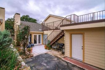 Horseshoe Bay Condo