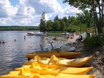 Patten Pond Camping Resort Lakefront Cottage 11