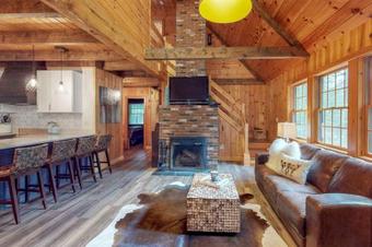 Stunning Lake View Cabin