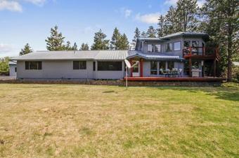 Big River Hideaway Three-bedroom Home