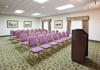 Holiday Inn Express Hotel & Suites Findlay