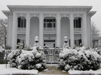 Shadowlawn Bed And Breakfast