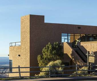 Hotel Far View Lodge