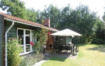 Three-bedroom Holiday Home In Nybrostrand