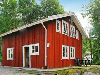 Four-bedroom Holiday Home In S-uddvalla