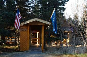 Wise Old Hunter Lodge